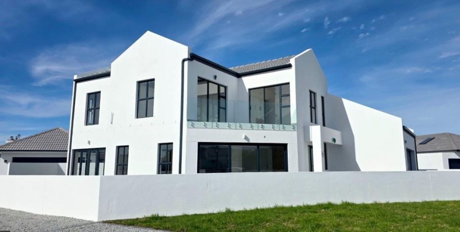 3 Bedroom Property for Sale in Shelley Point Western Cape